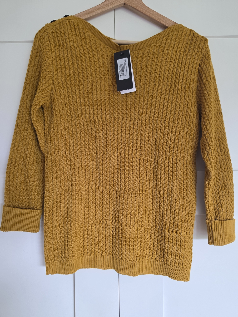 Parkhurst Mustard Cable-Knit Sweater